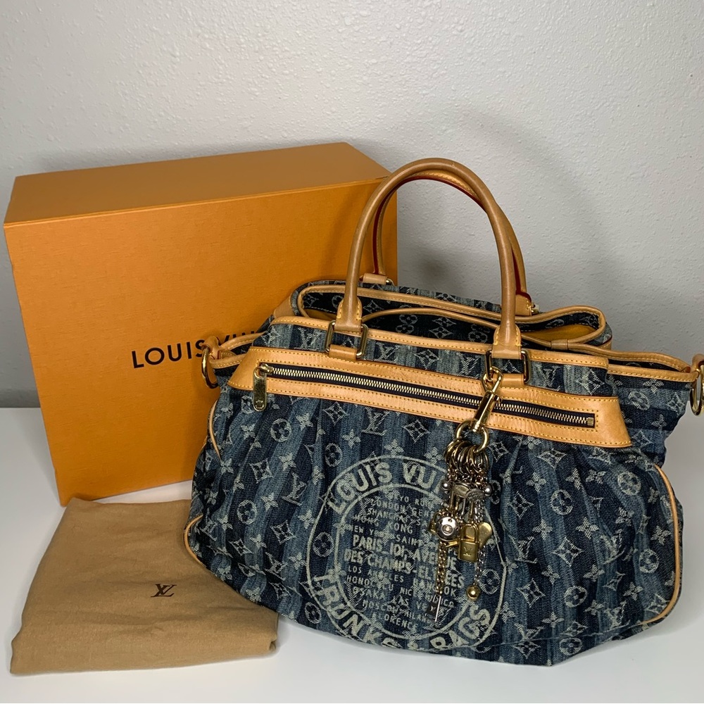 🐚💙 Louis Vuitton Denim Cabas Raye GM 💙🐚